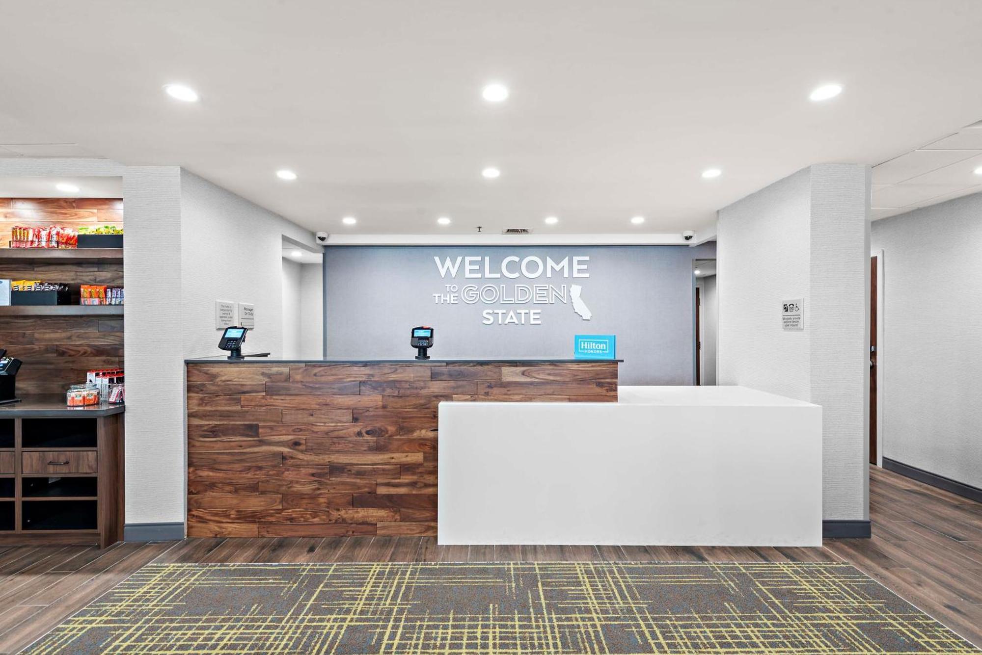 Hampton Inn Los Angeles Airport Lennox Buitenkant foto