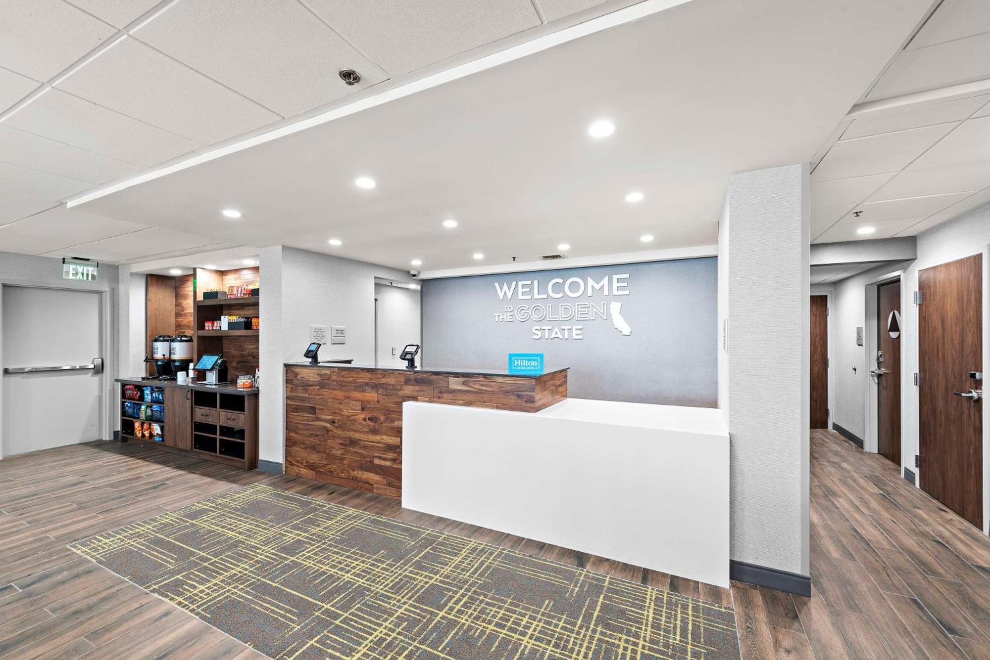 Hampton Inn Los Angeles Airport Lennox Buitenkant foto
